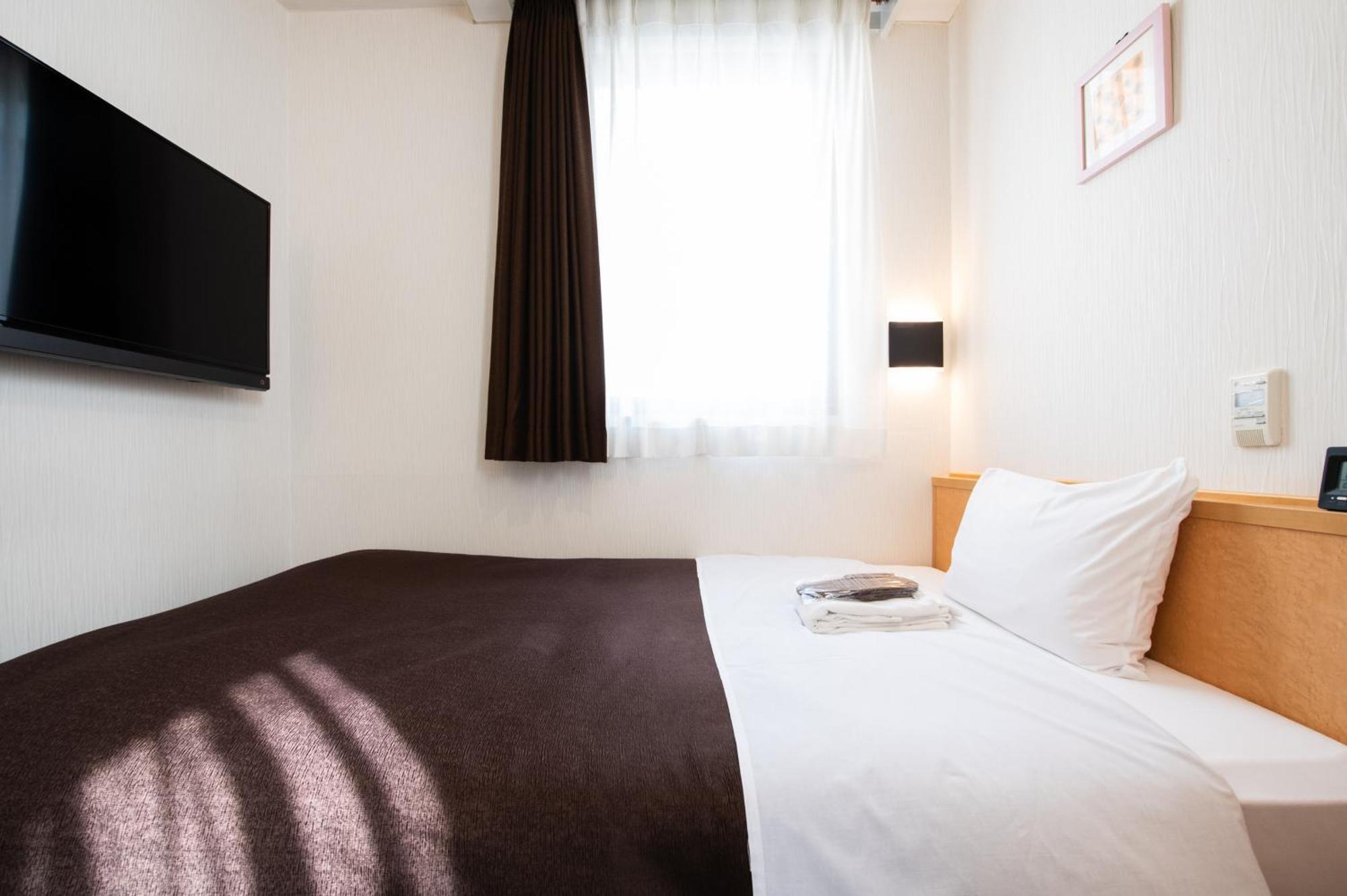 Ueno First City Hotel Tokyo Esterno foto