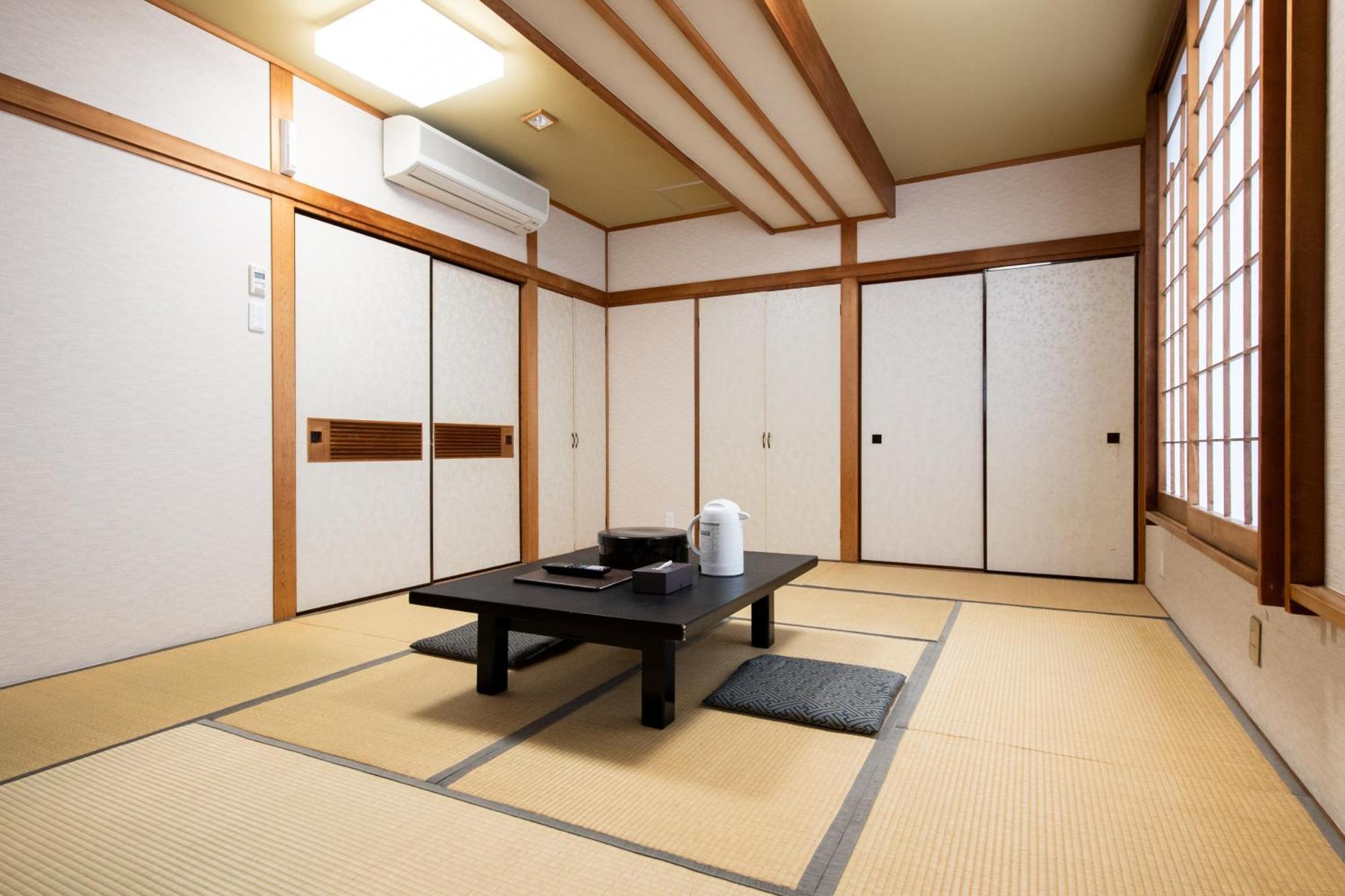Ueno First City Hotel Tokyo Esterno foto