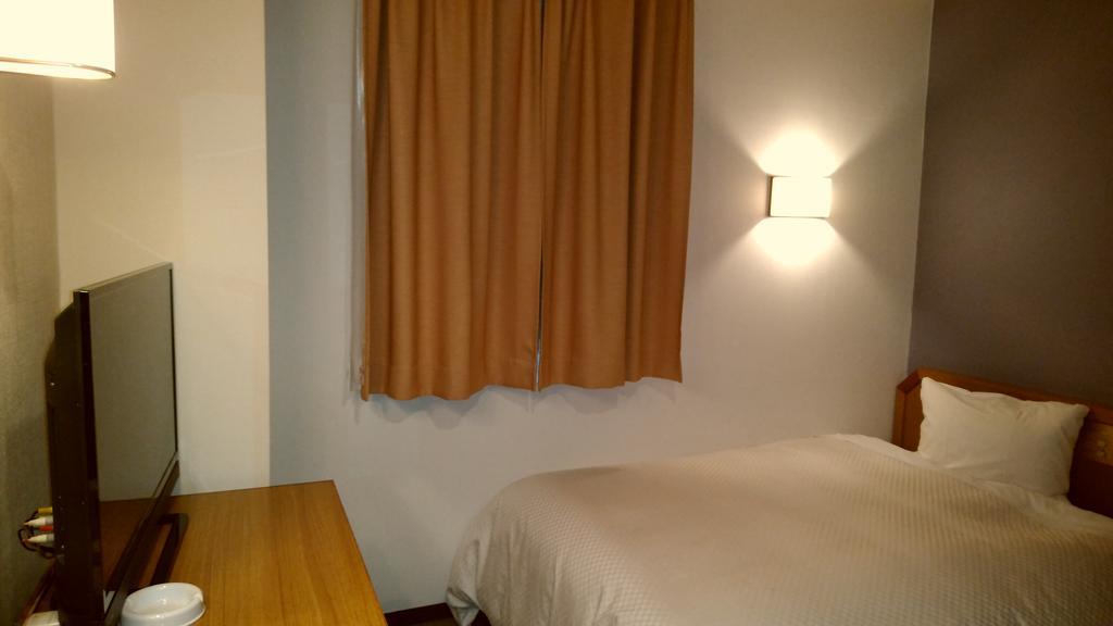 Ueno First City Hotel Tokyo Esterno foto